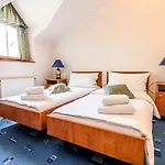 Eco Friendly Dália 4*