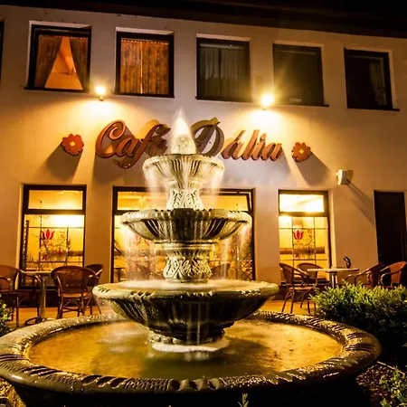 Eco Friendly Dália 4*